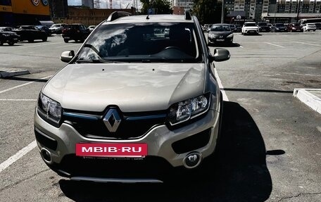 Renault Sandero II рестайлинг, 2018 год, 1 300 000 рублей, 2 фотография
