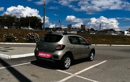 Renault Sandero II рестайлинг, 2018 год, 1 300 000 рублей, 6 фотография