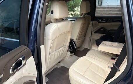 Porsche Cayenne III, 2012 год, 2 100 000 рублей, 8 фотография