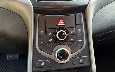 Hyundai Elantra V, 2014 год, 970 000 рублей, 15 фотография