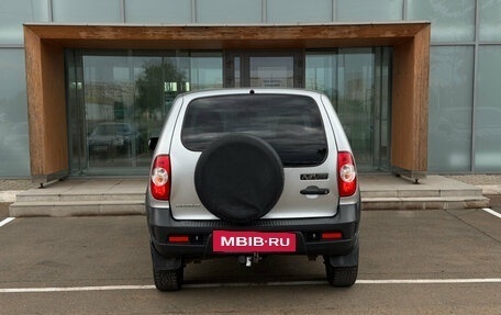 Chevrolet Niva I рестайлинг, 2017 год, 790 000 рублей, 6 фотография