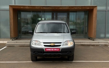 Chevrolet Niva I рестайлинг, 2017 год, 790 000 рублей, 2 фотография