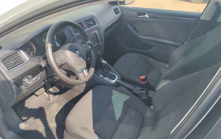 Volkswagen Jetta VI, 2013 год, 1 050 000 рублей, 7 фотография