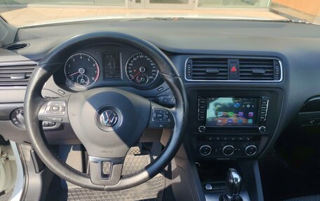 Volkswagen Jetta VI, 2013 год, 1 050 000 рублей, 8 фотография