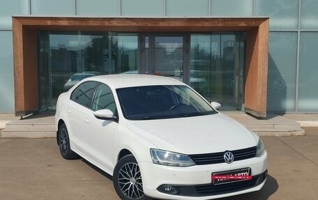 Volkswagen Jetta VI, 2013 год, 1 050 000 рублей, 3 фотография