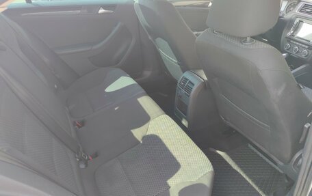 Volkswagen Jetta VI, 2013 год, 1 050 000 рублей, 15 фотография