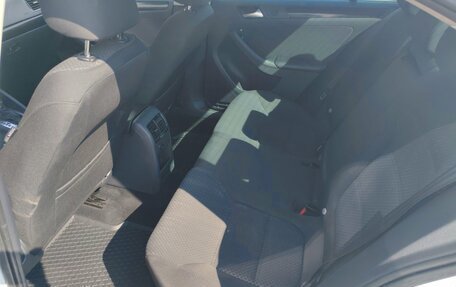 Volkswagen Jetta VI, 2013 год, 1 050 000 рублей, 14 фотография