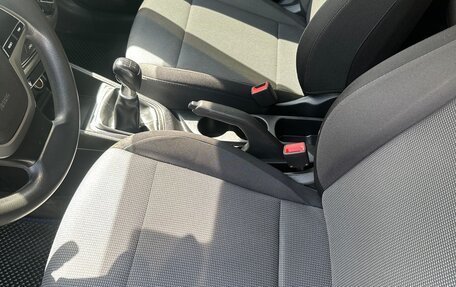 Hyundai Solaris II рестайлинг, 2018 год, 999 999 рублей, 8 фотография