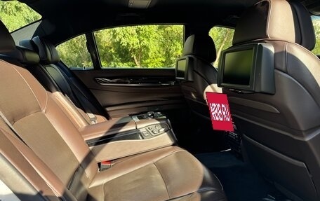 BMW 7 серия, 2011 год, 1 800 000 рублей, 9 фотография