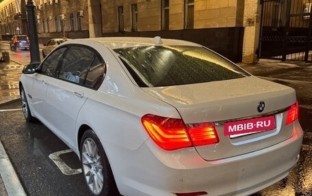 BMW 7 серия, 2011 год, 1 800 000 рублей, 15 фотография