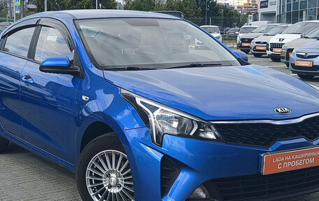 KIA Rio IV, 2020 год, 1 350 000 рублей, 2 фотография