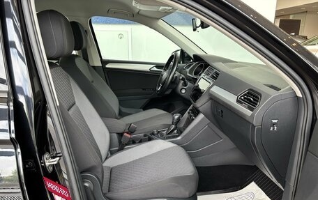Volkswagen Tiguan II, 2019 год, 2 220 000 рублей, 13 фотография