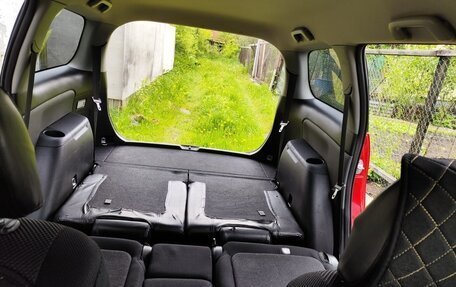 Toyota Wish II, 2004 год, 860 000 рублей, 11 фотография