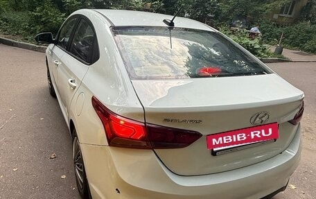 Hyundai Solaris II рестайлинг, 2018 год, 850 000 рублей, 4 фотография