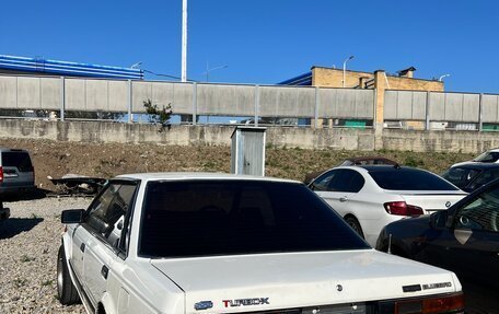 Nissan Bluebird VIII, 1985 год, 800 000 рублей, 3 фотография
