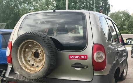 Chevrolet Niva I рестайлинг, 2016 год, 530 000 рублей, 6 фотография