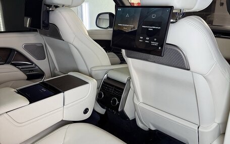 Land Rover Range Rover IV рестайлинг, 2022 год, 16 300 000 рублей, 9 фотография