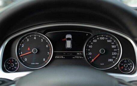 Volkswagen Touareg III, 2013 год, 1 850 000 рублей, 13 фотография