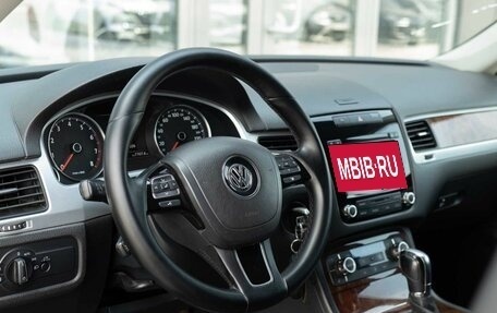 Volkswagen Touareg III, 2013 год, 1 850 000 рублей, 11 фотография