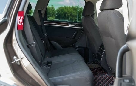 Volkswagen Touareg III, 2013 год, 1 850 000 рублей, 18 фотография