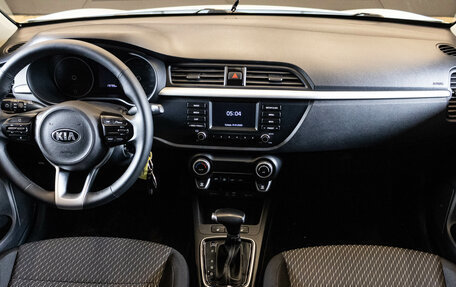 KIA Rio IV, 2018 год, 1 499 000 рублей, 5 фотография