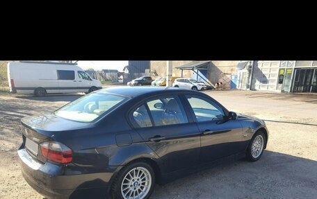 BMW 3 серия, 2006 год, 800 000 рублей, 1 фотография