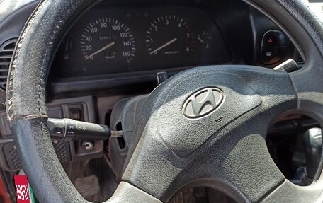 Hyundai H-1 II рестайлинг, 1997 год, 85 000 рублей, 8 фотография