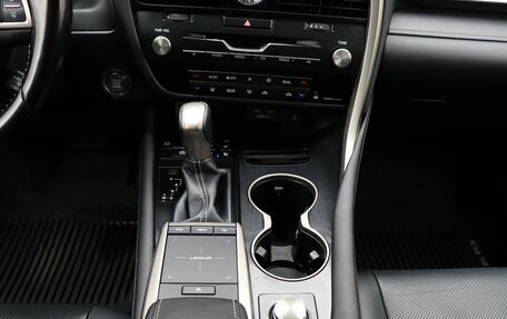 Lexus RX IV рестайлинг, 2020 год, 5 100 000 рублей, 19 фотография