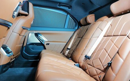 BMW 7 серия, 2025 год, 14 800 000 рублей, 26 фотография