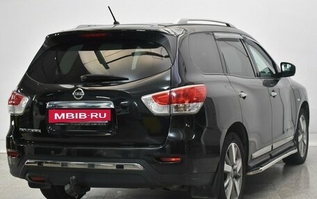 Nissan Pathfinder, 2016 год, 2 000 000 рублей, 4 фотография