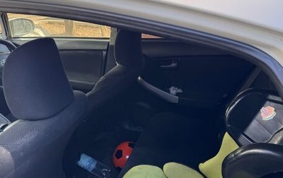 Toyota Prius, 2012 год, 800 000 рублей, 1 фотография