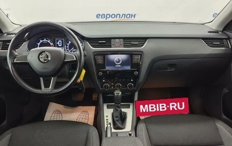 Skoda Octavia, 2020 год, 1 990 000 рублей, 5 фотография