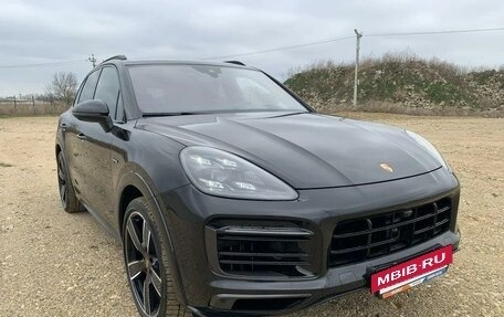 Porsche Cayenne III, 2020 год, 9 470 000 рублей, 2 фотография