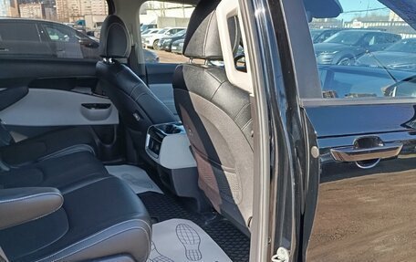 KIA Carnival, 2021 год, 3 690 000 рублей, 17 фотография