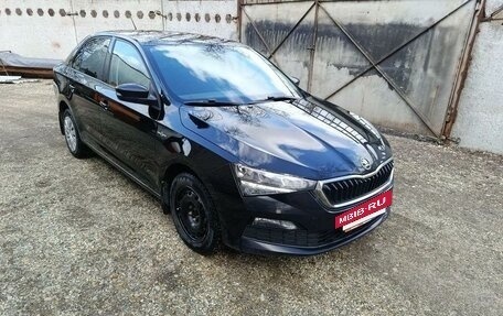 Skoda Rapid II, 2021 год, 1 670 000 рублей, 2 фотография