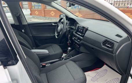 Volkswagen Polo VI (EU Market), 2022 год, 1 590 000 рублей, 12 фотография