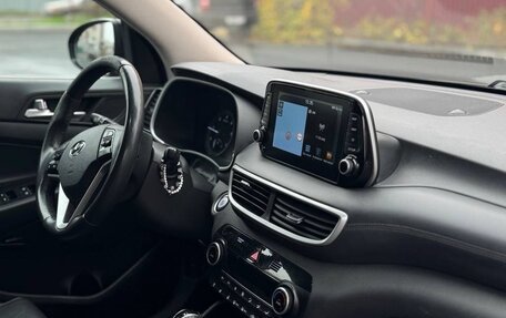 Hyundai Tucson III, 2019 год, 2 050 000 рублей, 4 фотография