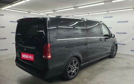 Mercedes-Benz V-Класс, 2023 год, 9 300 000 рублей, 3 фотография