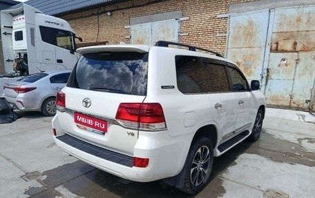 Toyota Land Cruiser 200, 2017 год, 5 508 000 рублей, 3 фотография