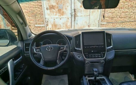 Toyota Land Cruiser 200, 2017 год, 5 508 000 рублей, 5 фотография