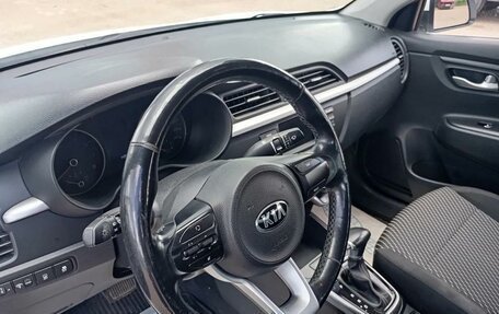 KIA Rio IV, 2018 год, 1 177 000 рублей, 5 фотография