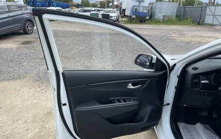 KIA Rio IV, 2018 год, 1 224 000 рублей, 9 фотография