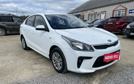 KIA Rio IV, 2018 год, 1 224 000 рублей, 2 фотография