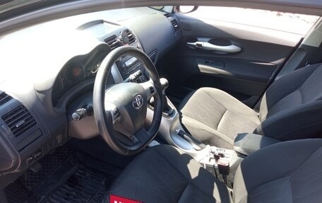 Toyota Auris II, 2010 год, 700 000 рублей, 9 фотография