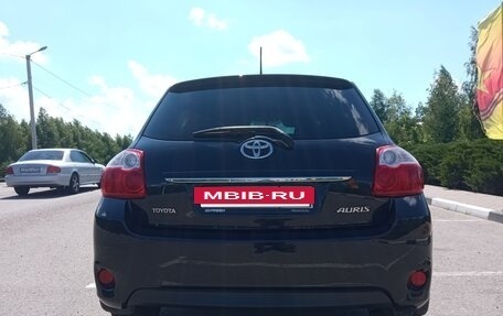Toyota Auris II, 2010 год, 700 000 рублей, 8 фотография