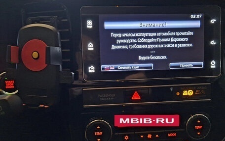 Mitsubishi Outlander III рестайлинг 3, 2019 год, 2 500 000 рублей, 15 фотография