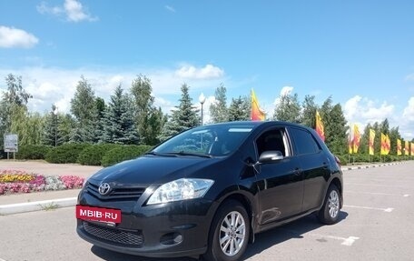 Toyota Auris II, 2010 год, 700 000 рублей, 3 фотография