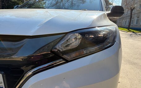 Honda Vezel, 2016 год, 1 300 000 рублей, 4 фотография
