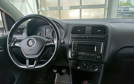 Volkswagen Polo VI (EU Market), 2016 год, 885 000 рублей, 17 фотография