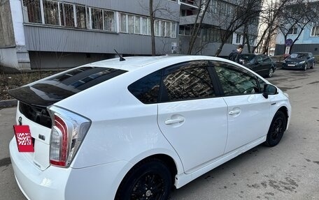 Toyota Prius, 2012 год, 800 000 рублей, 2 фотография